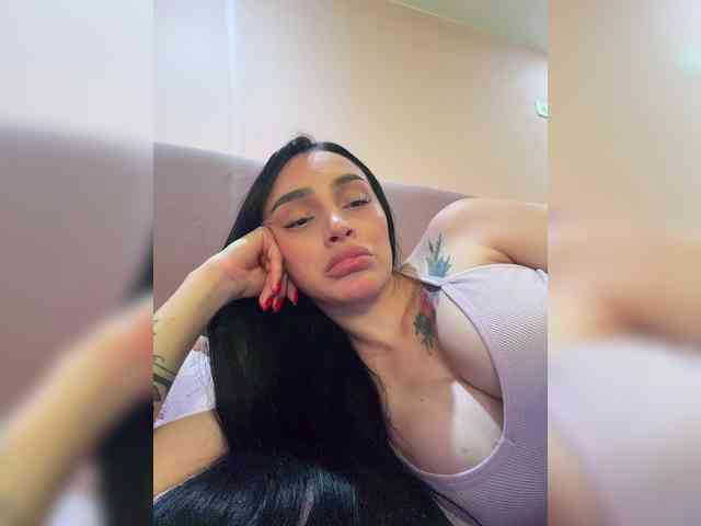 AprilRosse webcam