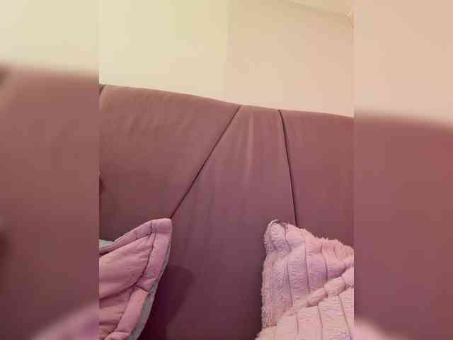 AprilRosse webcam