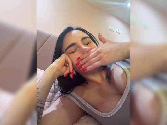 AprilRosse webcam