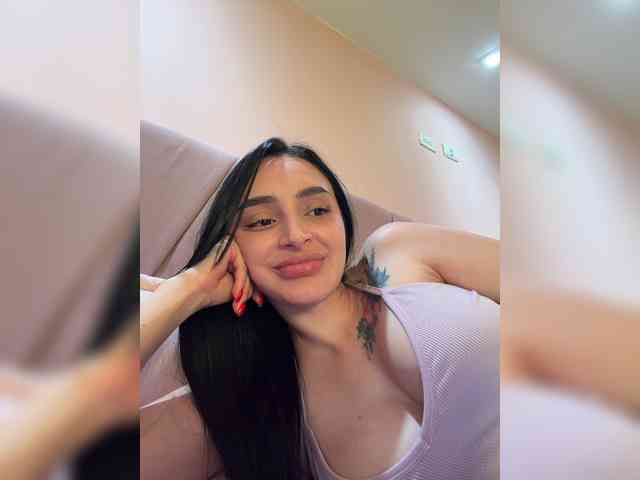 AprilRosse webcam