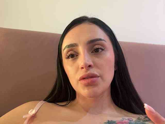AprilRosse webcam