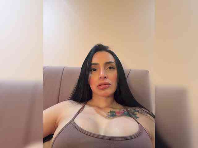 AprilRosse webcam