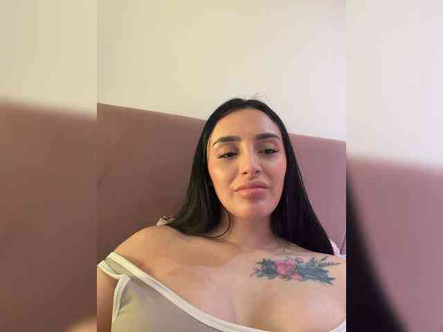AprilRosse webcam