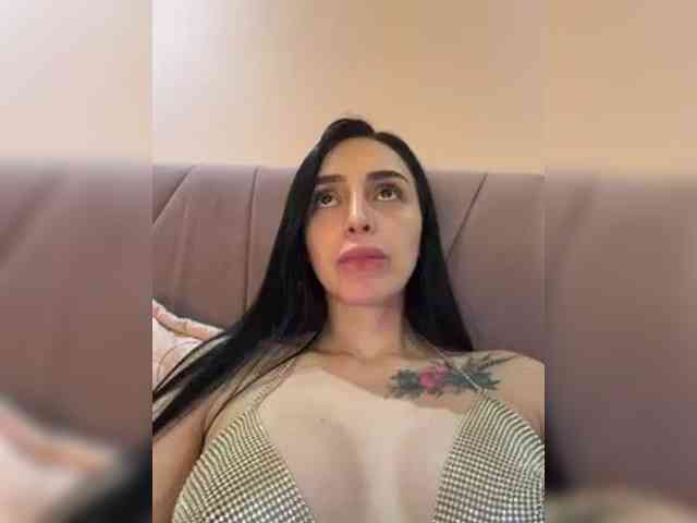 AprilRosse webcam