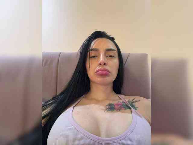 AprilRosse webcam
