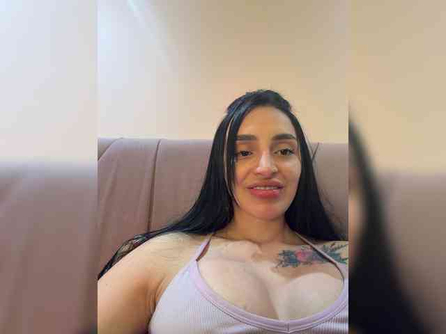 AprilRosse webcam