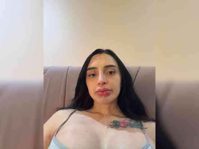 AprilRosse webcam