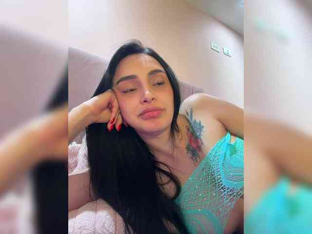 AprilRosse webcam