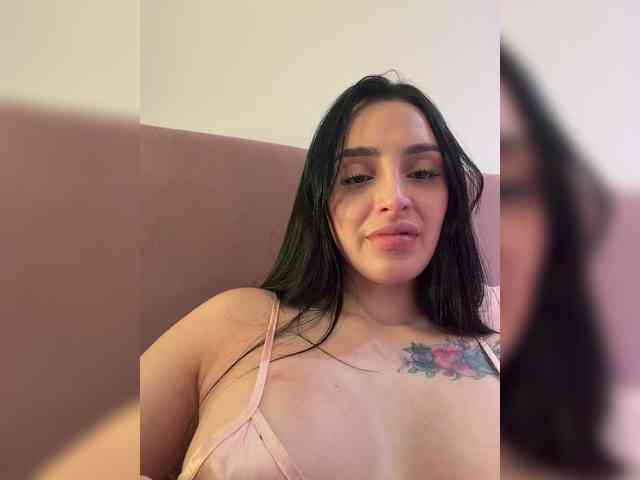 AprilRosse webcam