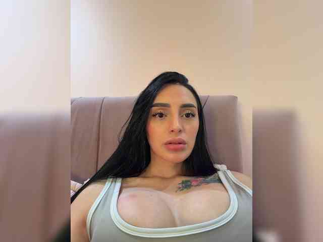 AprilRosse webcam