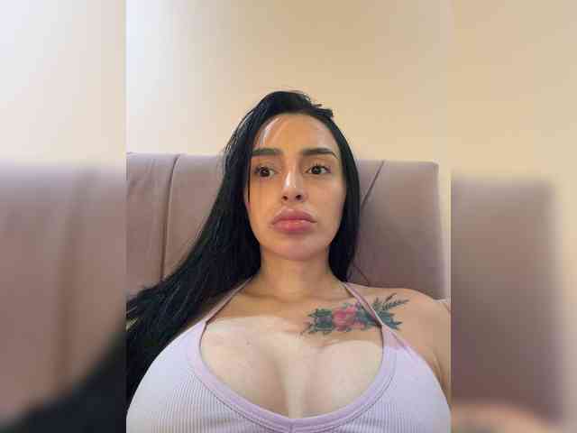 AprilRosse webcam