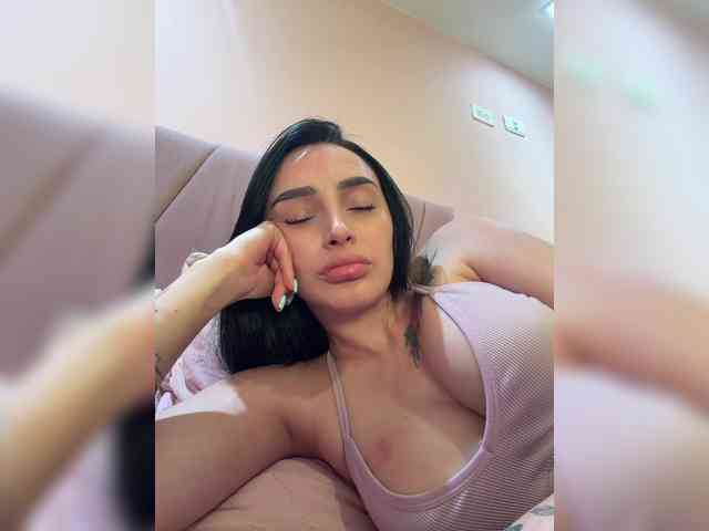 AprilRosse webcam