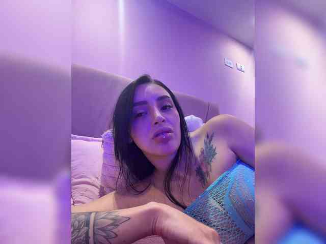 AprilRosse webcam
