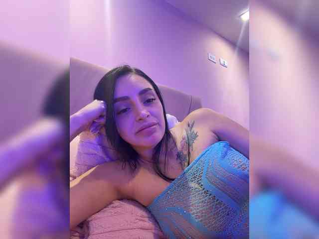 AprilRosse webcam