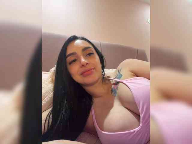 AprilRosse webcam