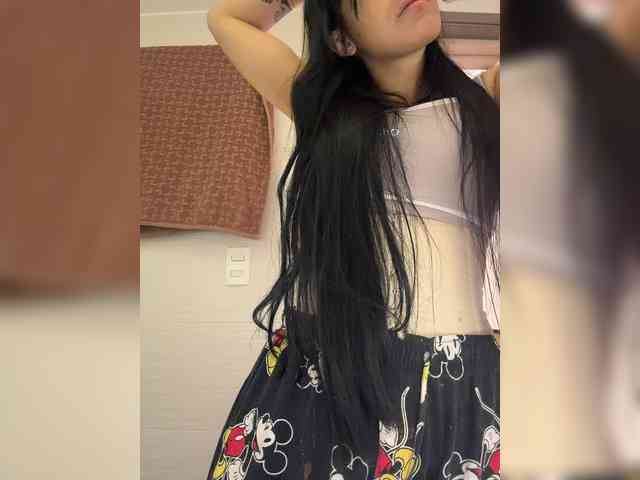 AprilRosse webcam