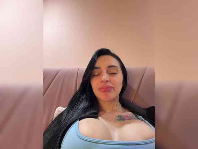 AprilRosse webcam