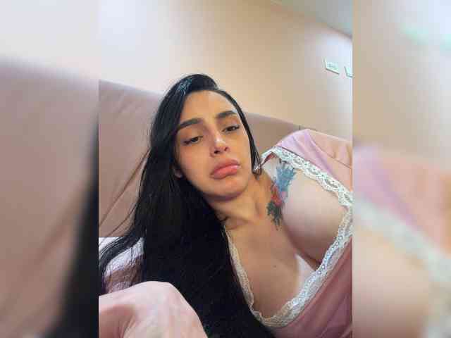 AprilRosse webcam