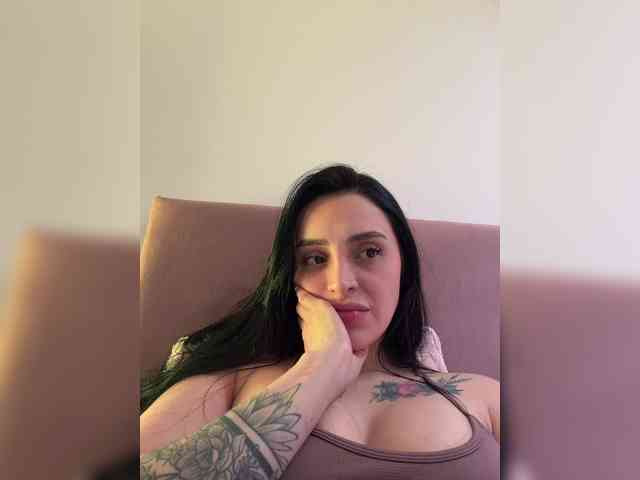 AprilRosse webcam