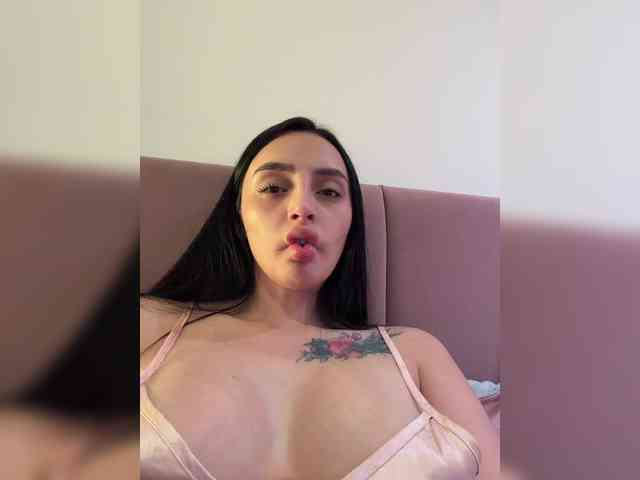AprilRosse webcam