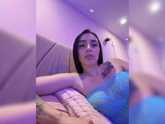 AprilRosse webcam