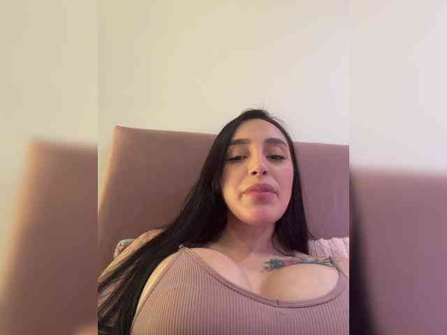 AprilRosse webcam