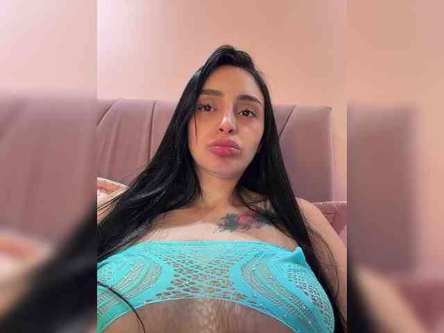 AprilRosse webcam