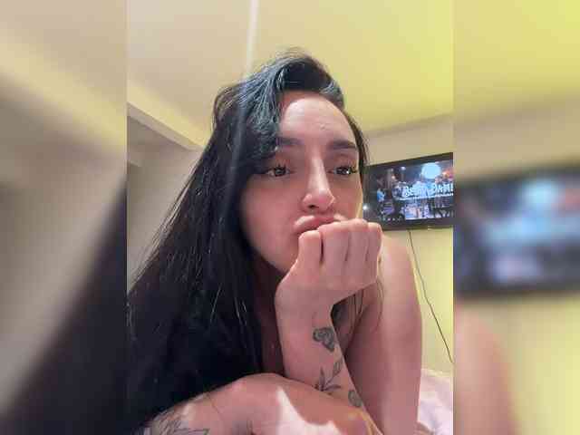 AprilRosse webcam