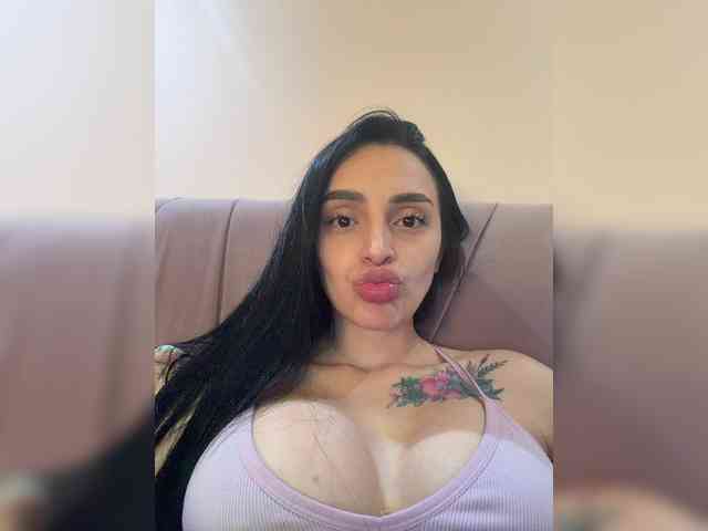AprilRosse webcam