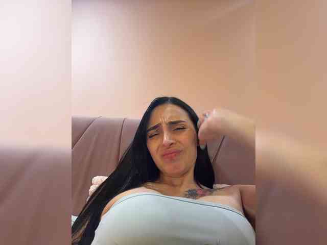 AprilRosse webcam