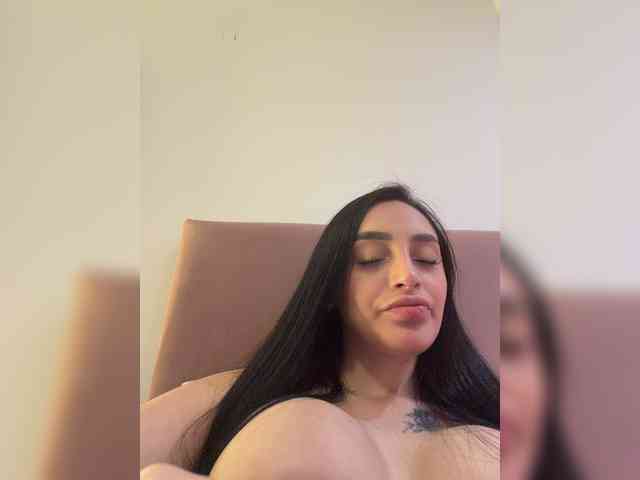 AprilRosse webcam