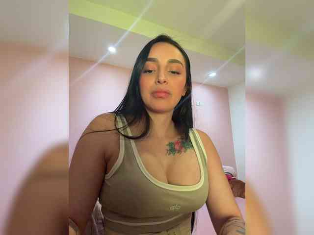 AprilRosse webcam