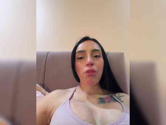 AprilRosse webcam