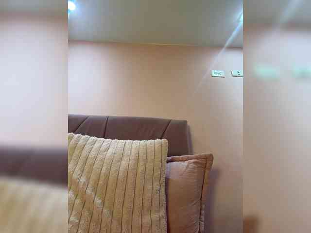 AprilRosse webcam