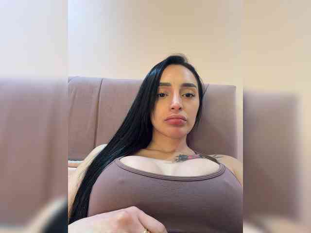 AprilRosse webcam