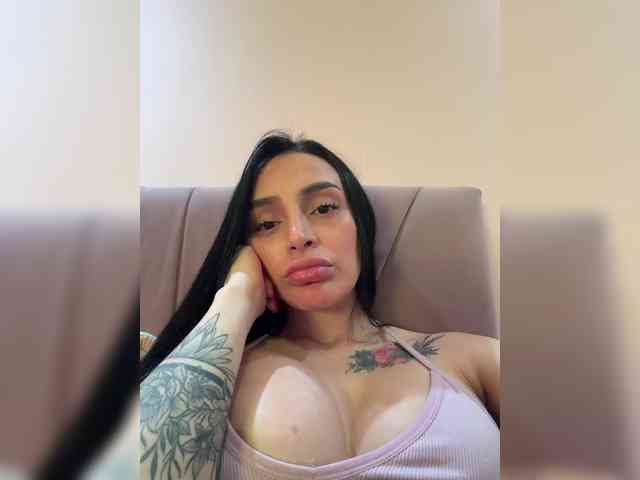 AprilRosse webcam