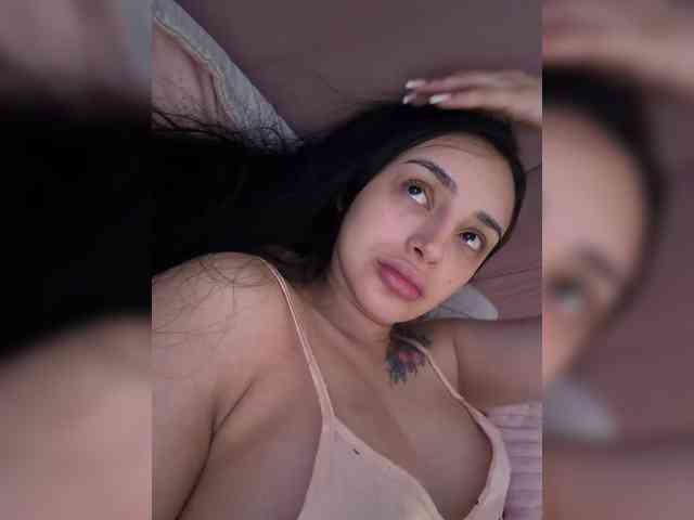 AprilRosse webcam