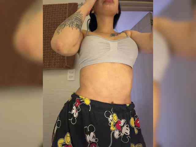AprilRosse webcam