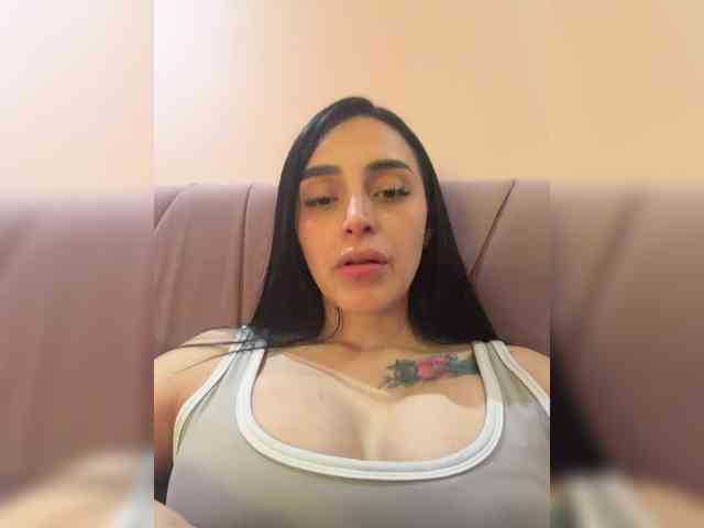 AprilRosse webcam