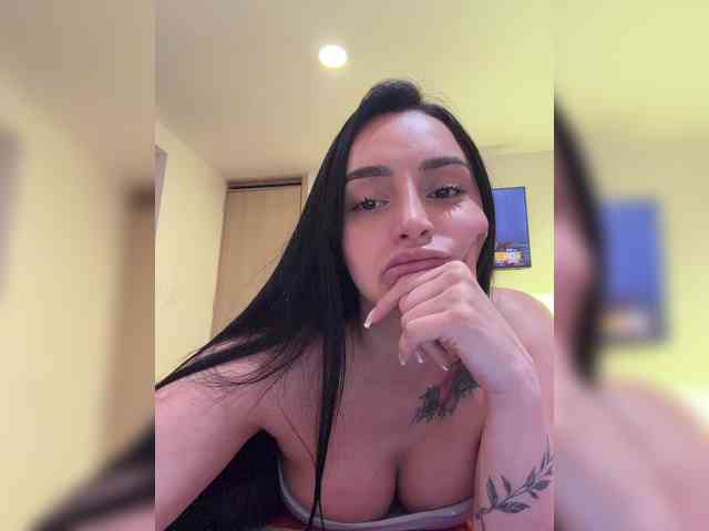 AprilRosse webcam