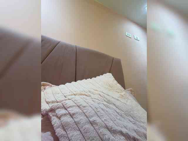 AprilRosse webcam