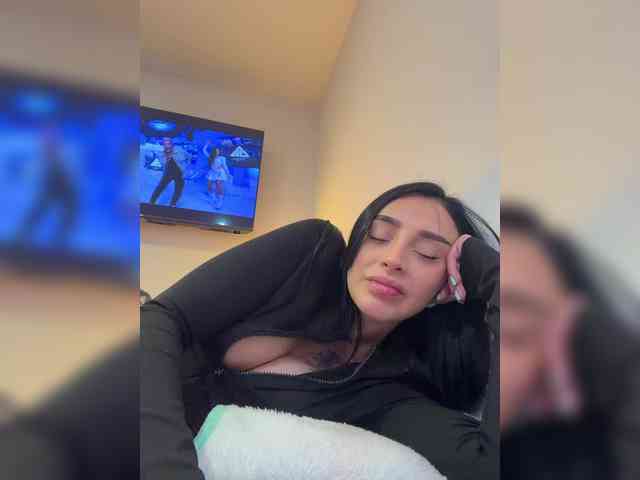 AprilRosse webcam