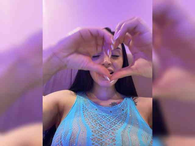 AprilRosse webcam