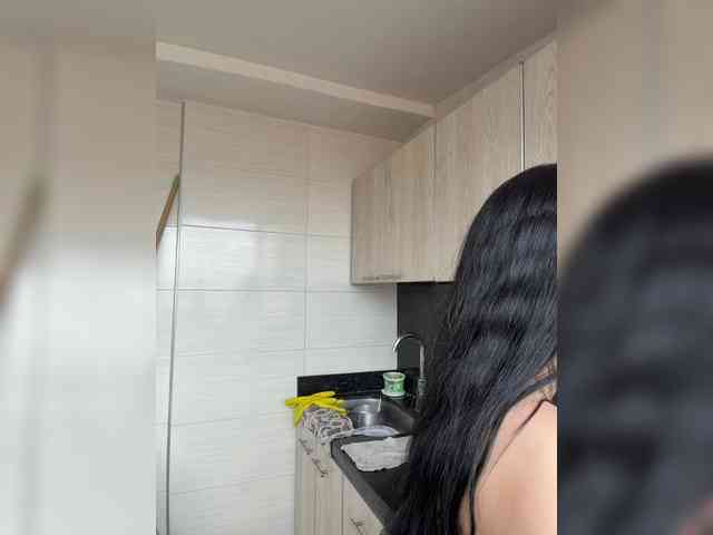 AprilRosse webcam