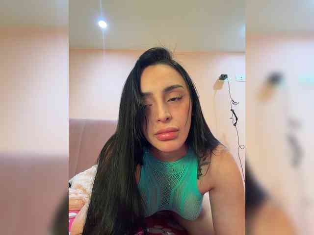 AprilRosse webcam