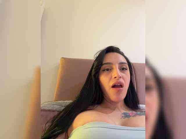 AprilRosse webcam