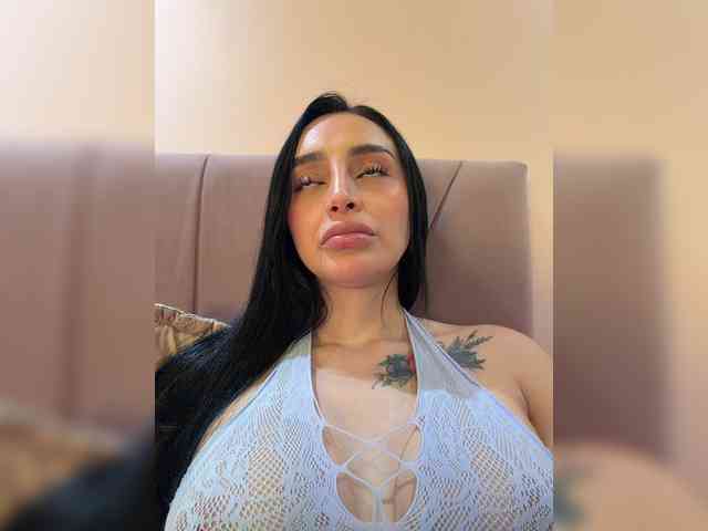 AprilRosse webcam