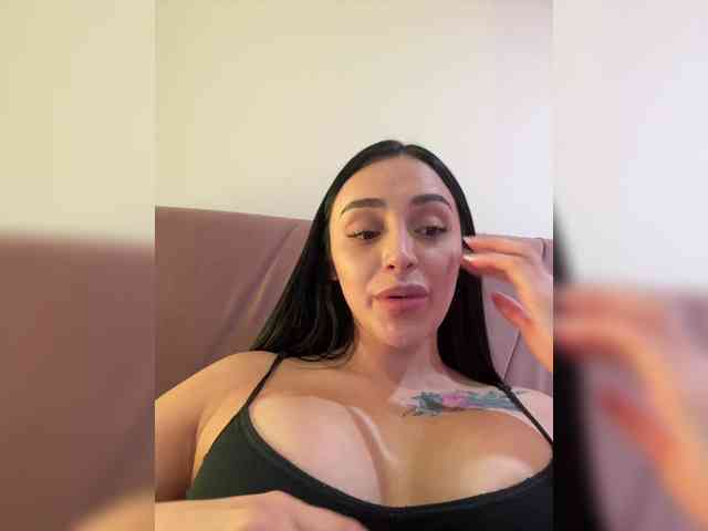 AprilRosse webcam