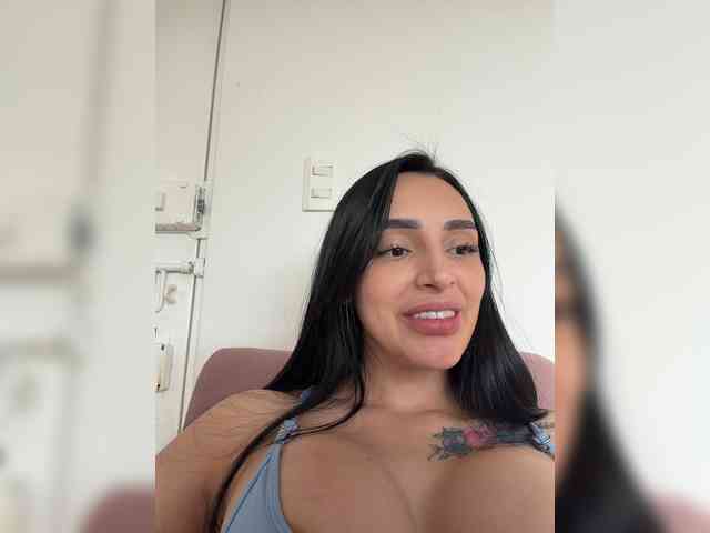 AprilRosse webcam