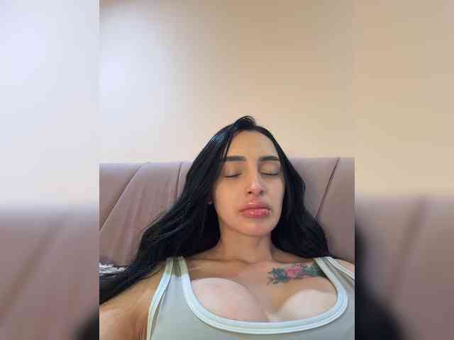 AprilRosse webcam